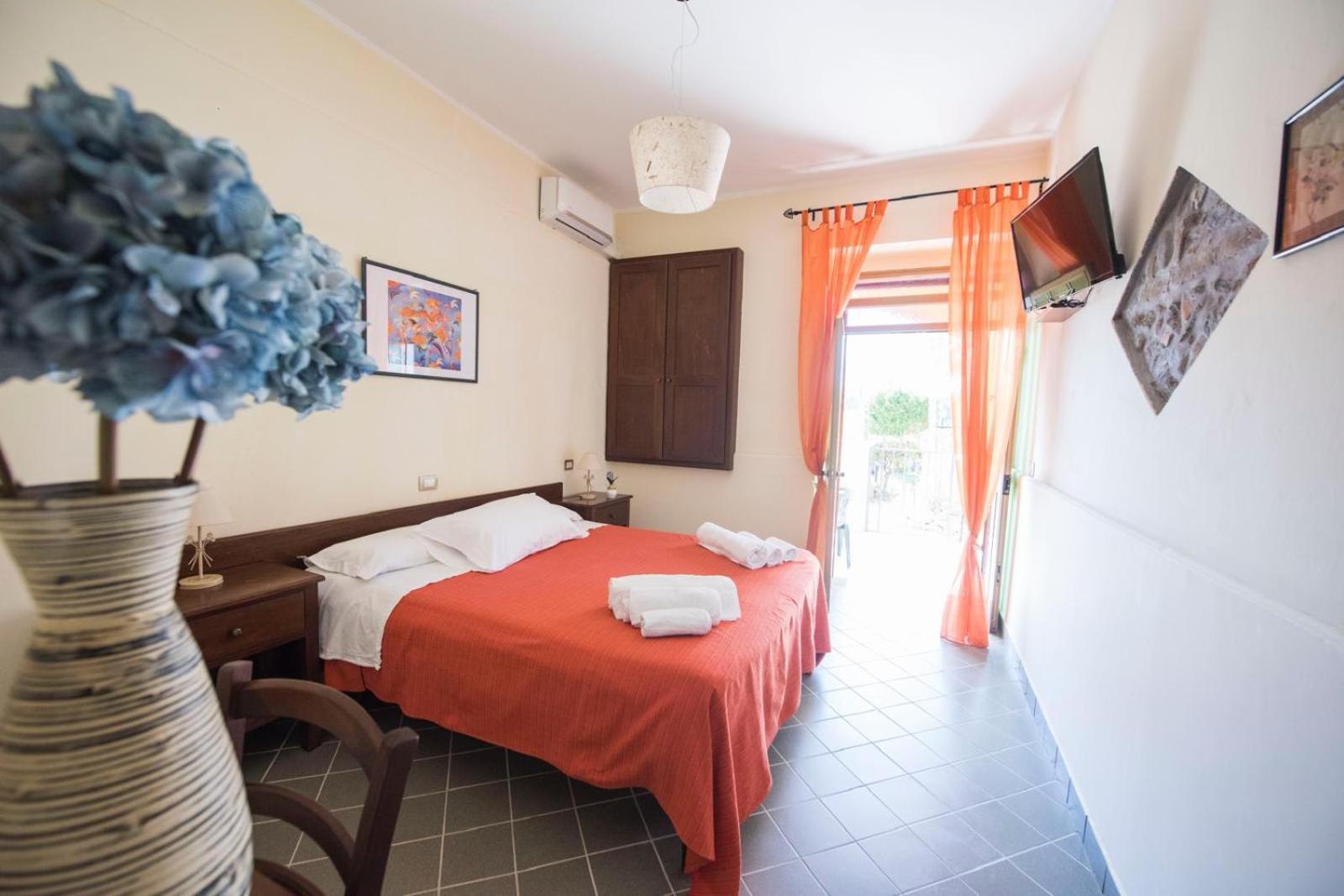 B&B Casa Cosmano Brancaleone Marina Zewnętrze zdjęcie
