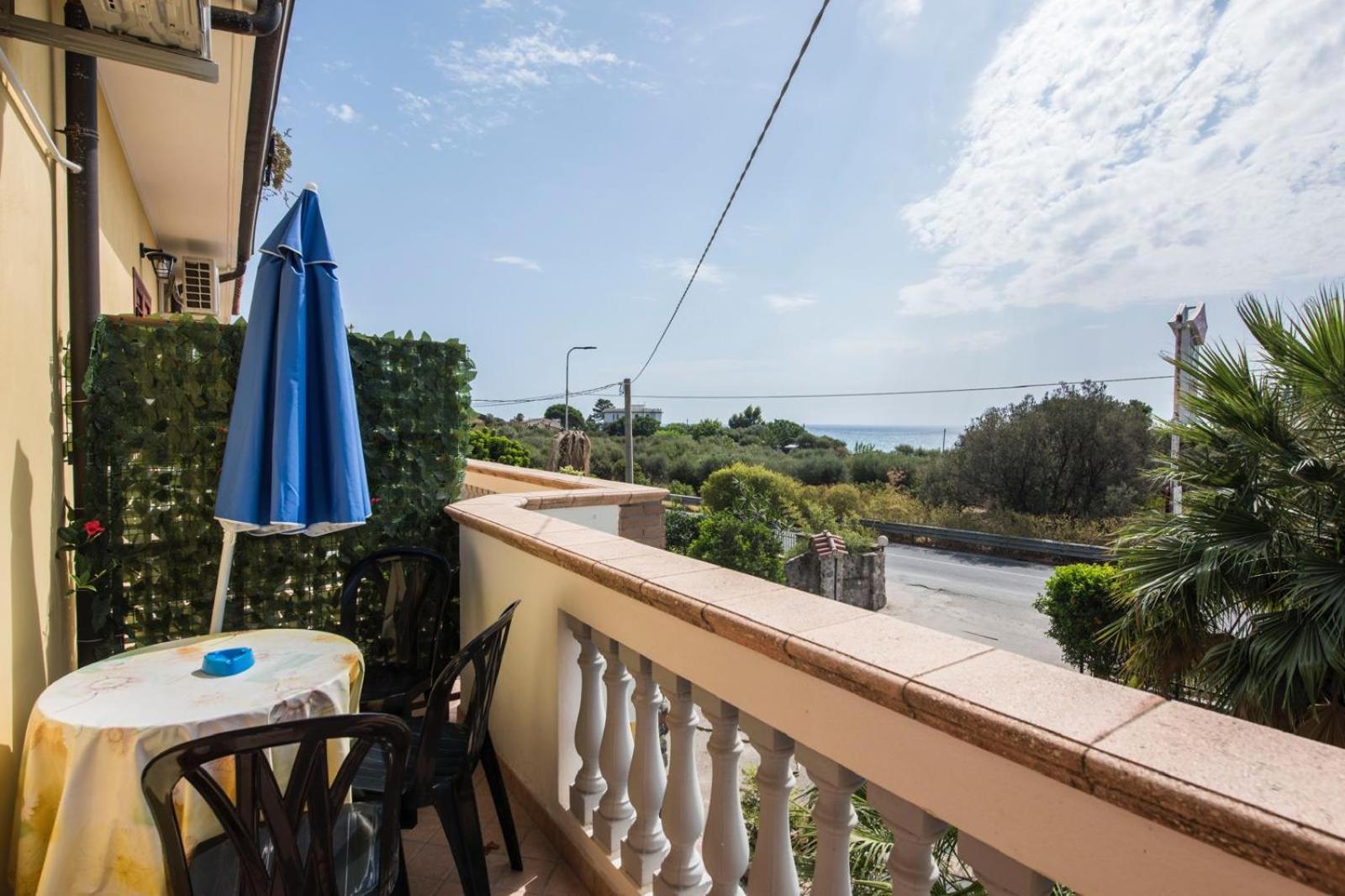 B&B Casa Cosmano Brancaleone Marina Zewnętrze zdjęcie