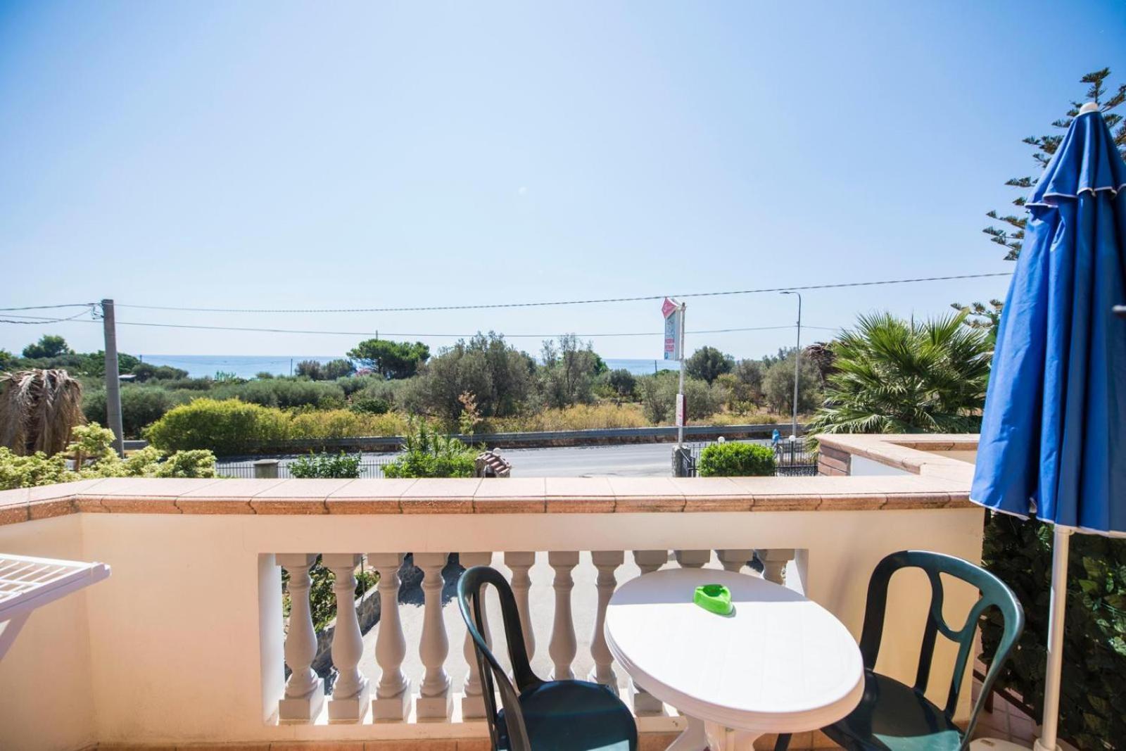 B&B Casa Cosmano Brancaleone Marina Zewnętrze zdjęcie